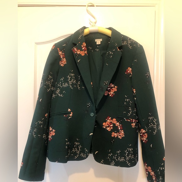 Forest green blazer with floral detail - Picture 1 of 5